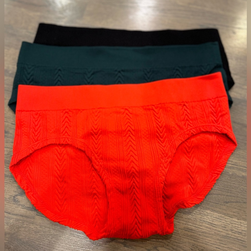 AERIE Seamless Cardigan Boybriefs - Set of Three- Medium NWOT